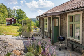 Kleines Ferienhaus in Gnesta mit Kleiner Terrasse